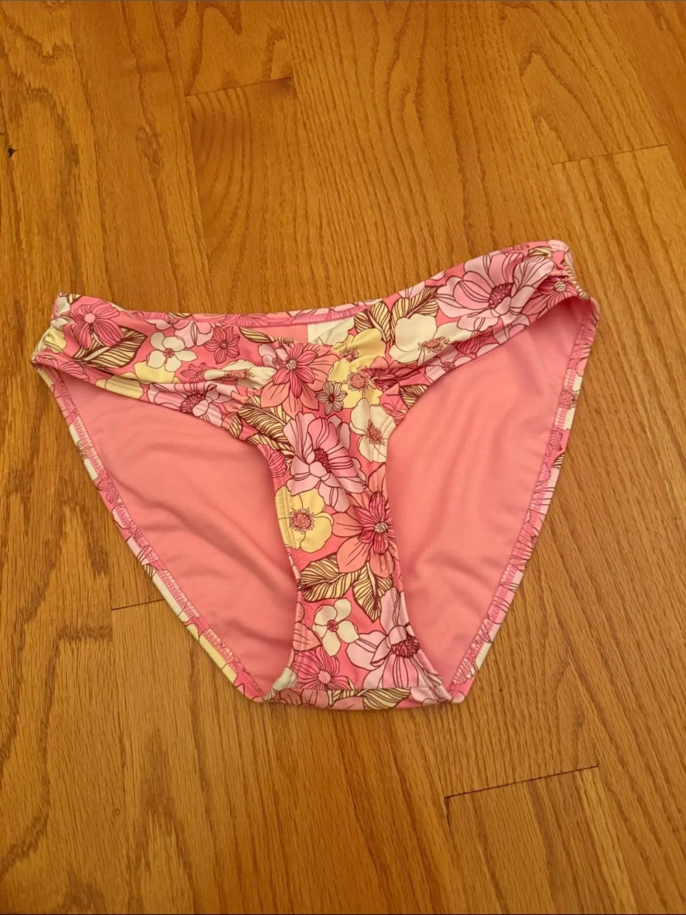 NWOT Xhilaration Pink Floral Lined Bikini Bottom‎ Size Medium